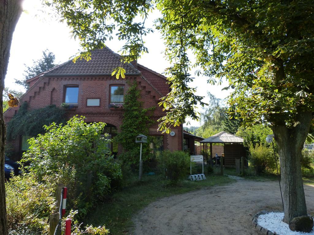 Haus Elbtalaue Apartment Блекеде Стая снимка